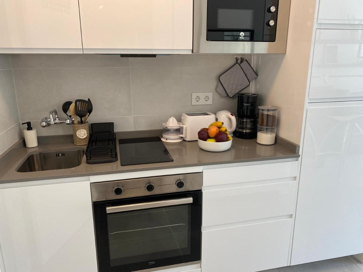 Modern Sea View Studio In Benal Beach 베날마데나코스타 외부 사진