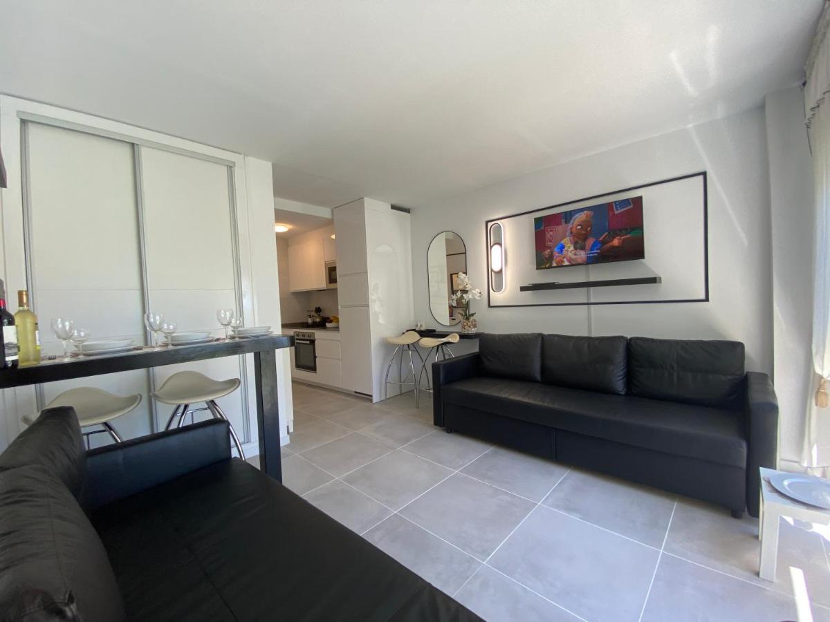 Modern Sea View Studio In Benal Beach 베날마데나코스타 외부 사진