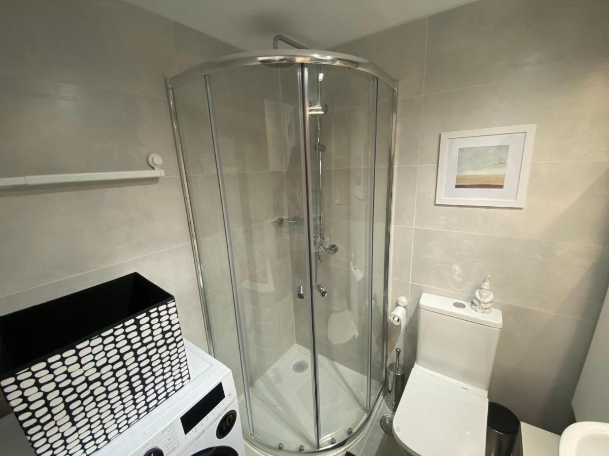 Modern Sea View Studio In Benal Beach 베날마데나코스타 외부 사진